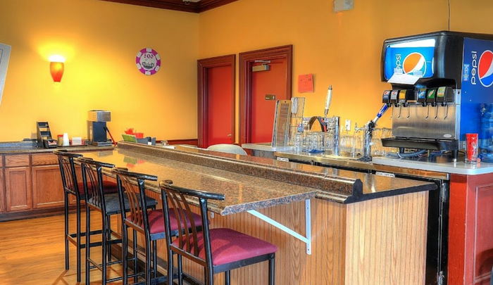 Sunnybrook Lanes (Sunnybrook Motel) - Old Web Listing (newer photo)